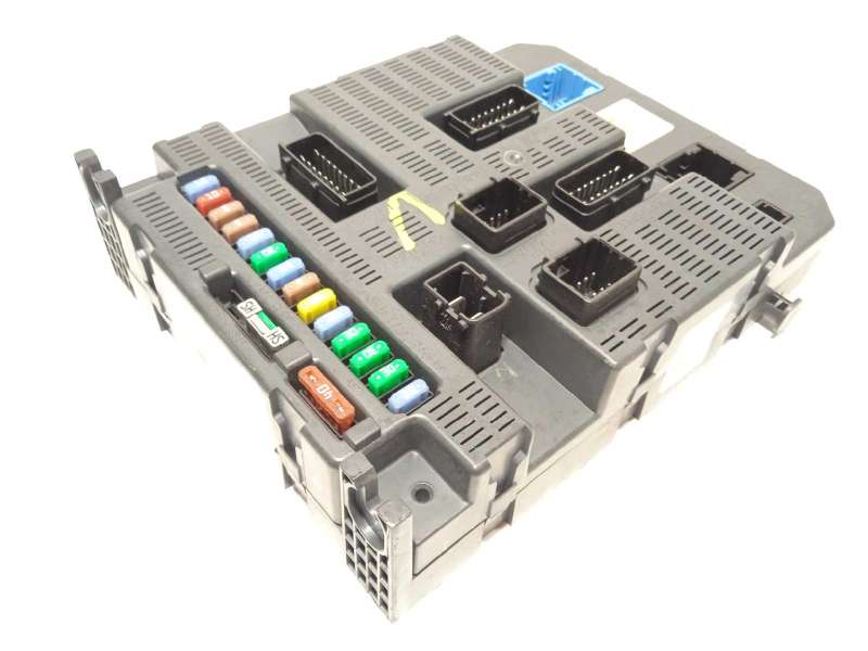 CAJA RELES / FUSIBLES 9663798180 6580RK 