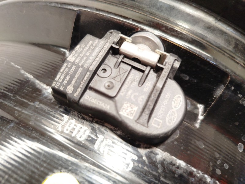 Recambio de llanta para kia niro (de) 1.6 gdi hybrid referencia OEM IAM 52910G5120  