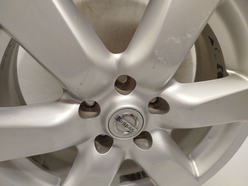 Recambio de llanta para nissan x-trail ii (t31) 2.0 dci 4x4 referencia OEM IAM 40300JG125  