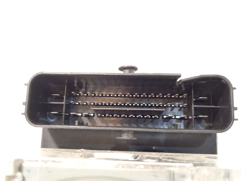 Recambio de abs para hyundai kona klass 2wd referencia OEM IAM 58900J9300 28517344093 06210273744