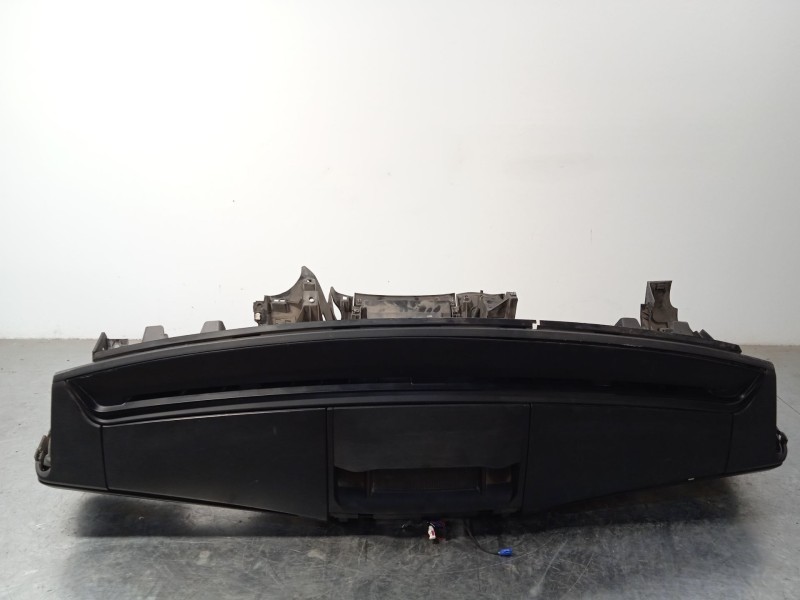 Recambio de salpicadero para iveco daily vi furgoneta 33s16, 35s16, 35c16, 40c16, 50c16 referencia OEM IAM 5802518566  