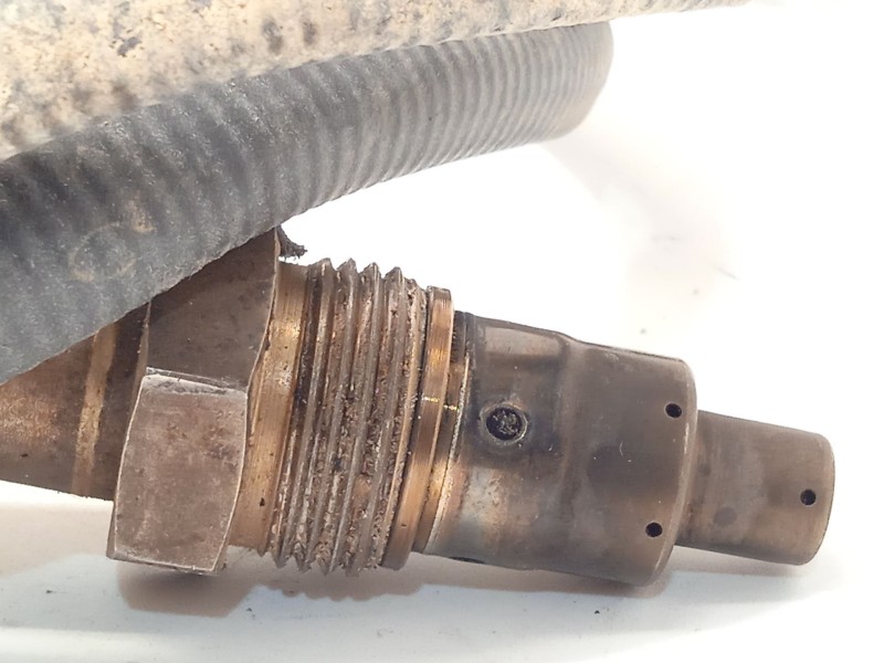 Recambio de sonda lambda para iveco daily vi furgoneta 33s16, 35s16, 35c16, 40c16, 50c16 referencia OEM IAM 5802463098  A3C00246