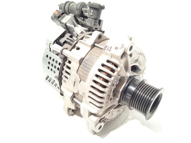 Recambio de alternador para bmw x4 (g02, f98) xdrive 20 d referencia OEM IAM 8490438 12318490438 0127823036