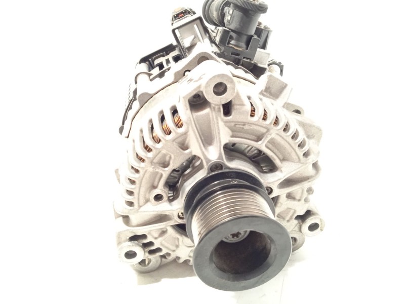 Recambio de alternador para bmw x4 (g02, f98) xdrive 20 d referencia OEM IAM 8490438 12318490438 0127823036