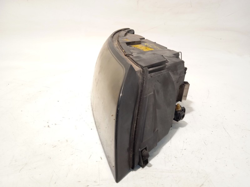 Recambio de faro derecho para volvo v50 (545) 2.0 d referencia OEM IAM 30698890  0301198274