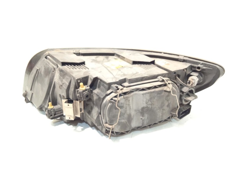 Recambio de faro derecho para volvo v50 (545) 2.0 d referencia OEM IAM 30698890  0301198274