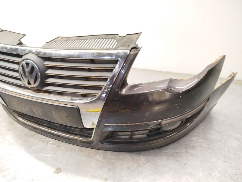 Recambio de paragolpes delantero para volkswagen passat b6 (3c2) 2.0 tdi 16v referencia OEM IAM 3C0807217D 3C0807217DGRU 