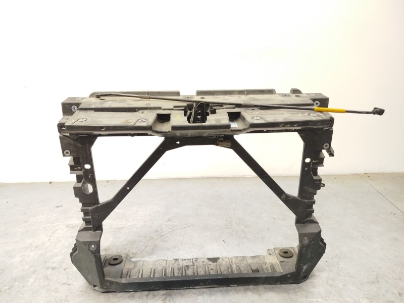 Recambio de panel frontal para mg mg zs suv (azs1) 1.5 vti referencia OEM IAM 10225669  