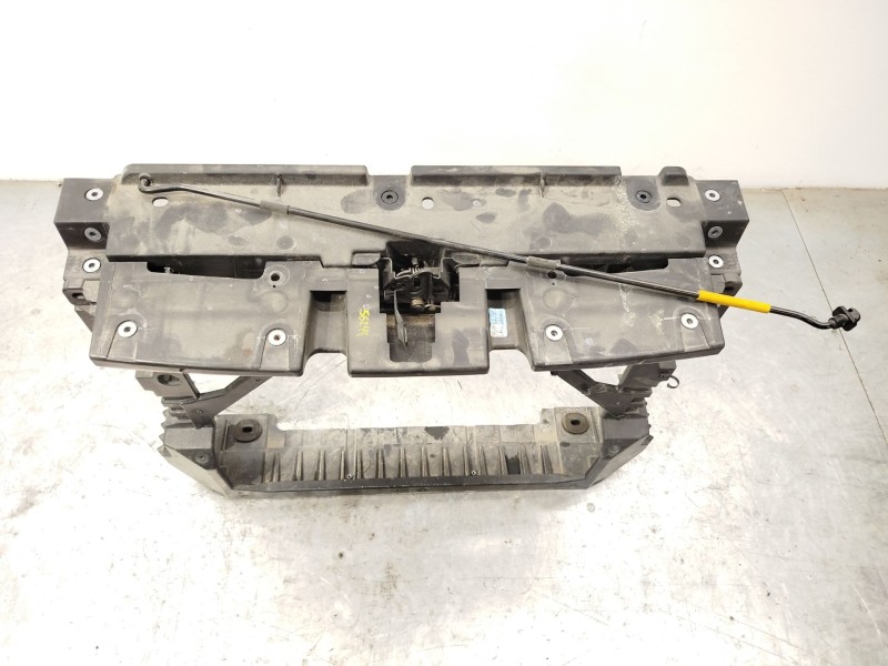 Recambio de panel frontal para mg mg zs suv (azs1) 1.5 vti referencia OEM IAM 10225669  