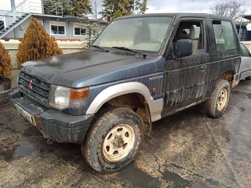 MITSUBISHI MONTERO (V20/V40)