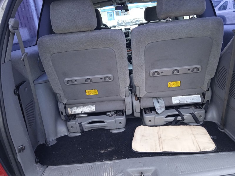 kia carnival ii (gq) del año 2004