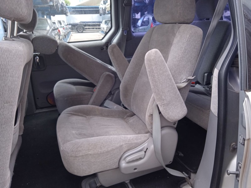 kia carnival ii (gq) del año 2004