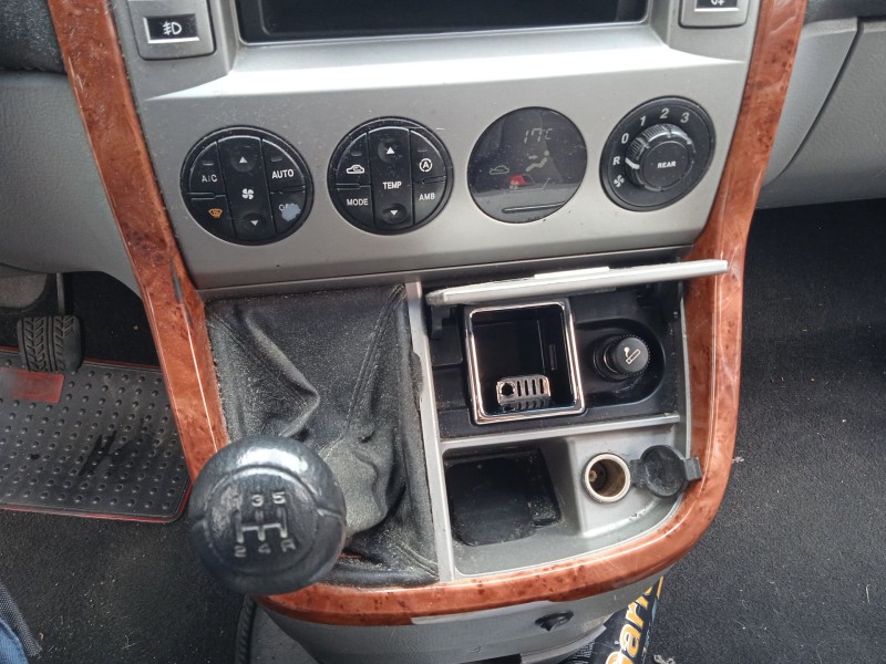 kia carnival ii (gq) del año 2004