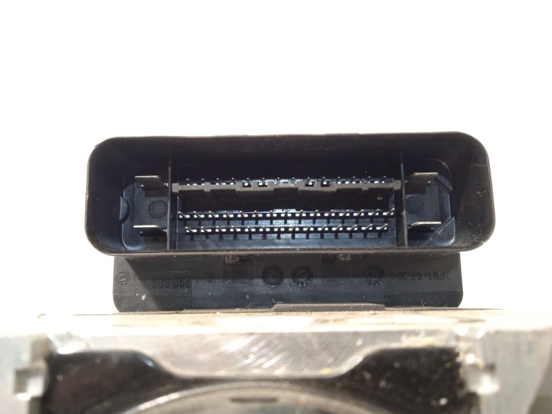 Recambio de abs para volvo xc60 momentum 2wd referencia OEM IAM P31423348 28526258303 10021210034