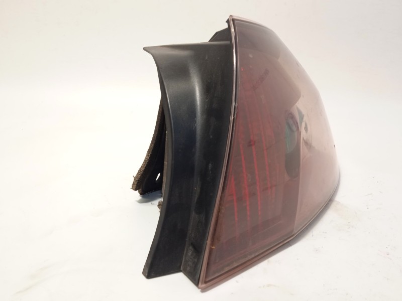 Recambio de piloto trasero derecho para peugeot 407 (6d_) 1.6 hdi 110 (6d9hzc, 6d9hyc) referencia OEM IAM 6351GC  