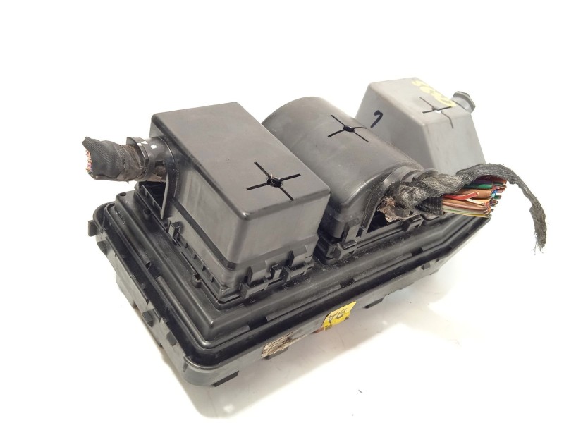 Recambio de caja reles / fusibles para opel antara a (l07) 2.0 cdti referencia OEM IAM 96821094  