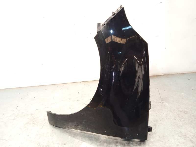 ALETA DELANTERA IZQUIERDA 631017581R 