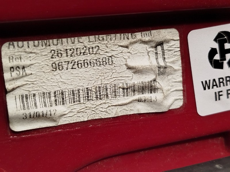 Recambio de piloto trasero derecho para peugeot 5008 (0u_, 0e_) 1.6 hdi referencia OEM IAM 9672666680 6351KH 