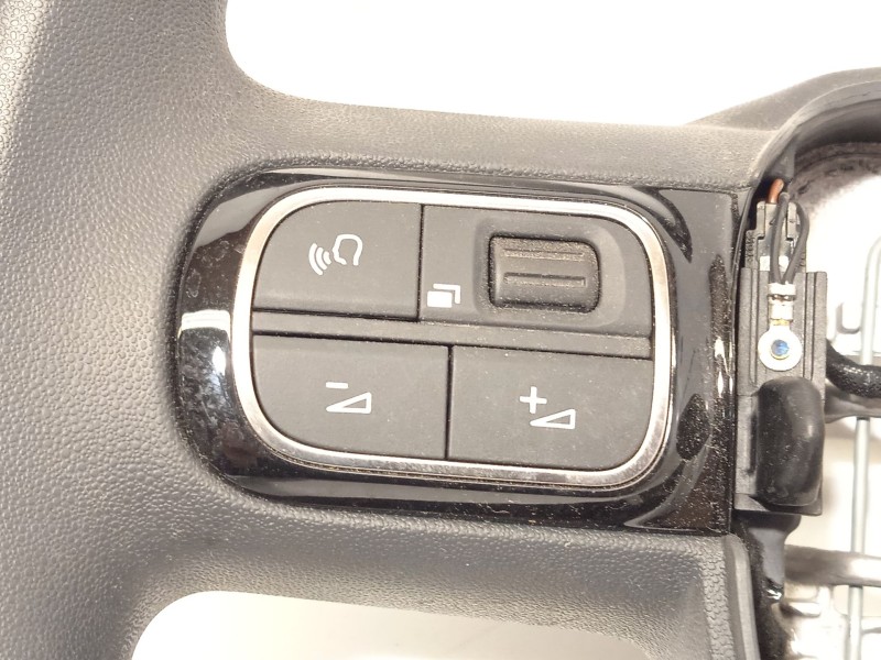 Recambio de volante para citroën c3 iii (sx) 1.2 puretech 82 referencia OEM IAM 98164325ZD  