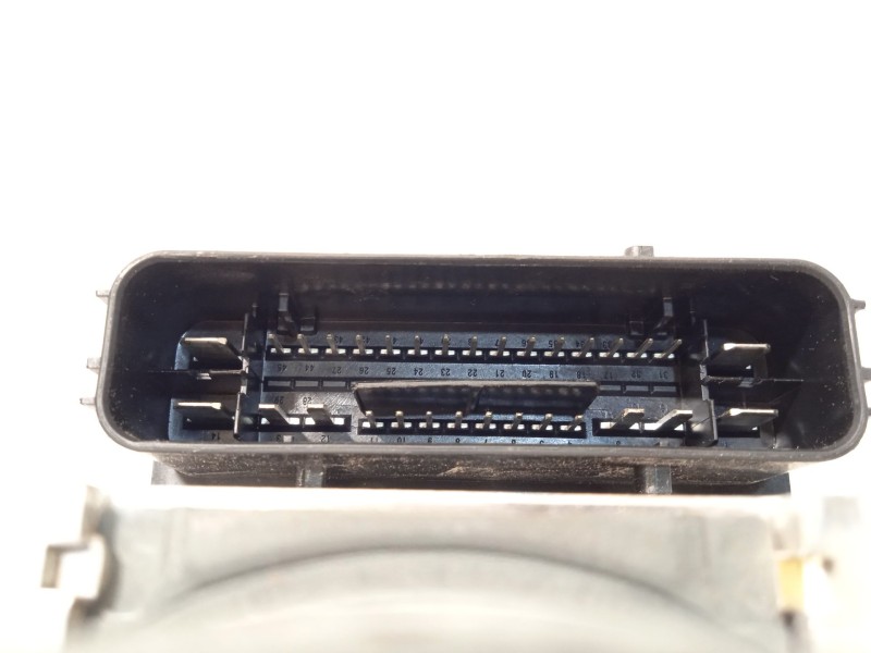 Recambio de abs para ford mustang coupé 2.3 ecoboost referencia OEM IAM GR3C2C405BC  