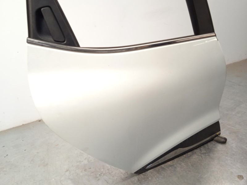 Recambio de puerta trasera derecha para renault clio iv (bh_) 0.9 tce 90 referencia OEM IAM 821008626R  