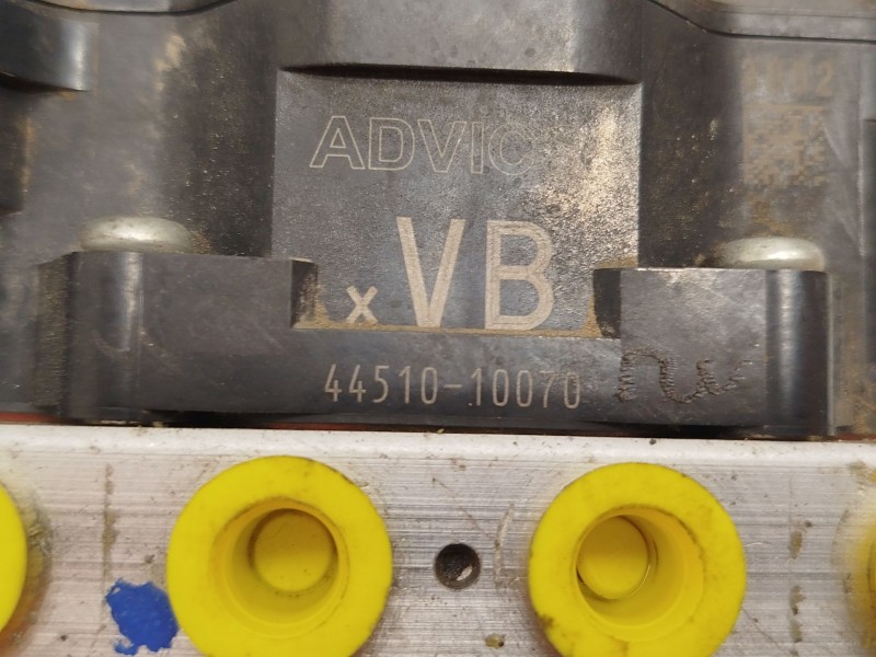 Recambio de abs para toyota c-hr hybrid advance referencia OEM IAM 4451010070 8954110080 11304041330