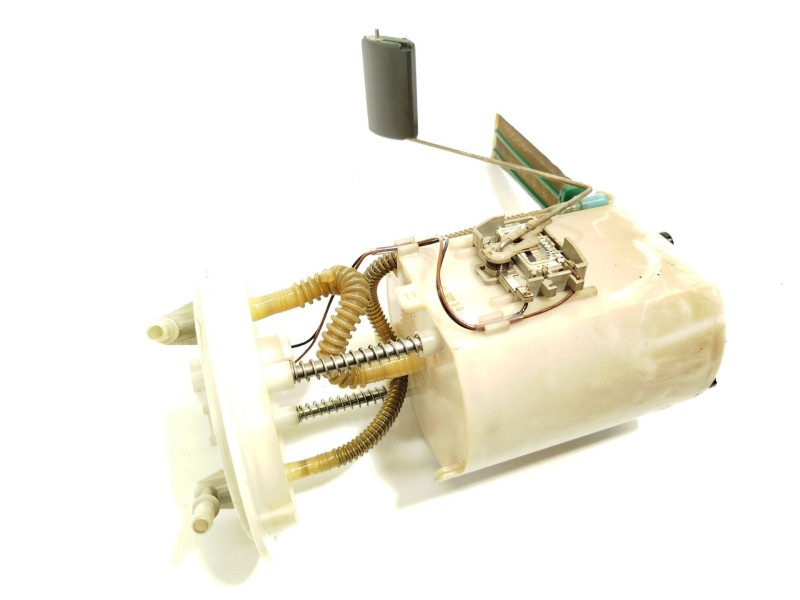 Recambio de bomba combustible para kia cee´d sw (ed) 1.6 crdi 90 referencia OEM IAM 311101H800  