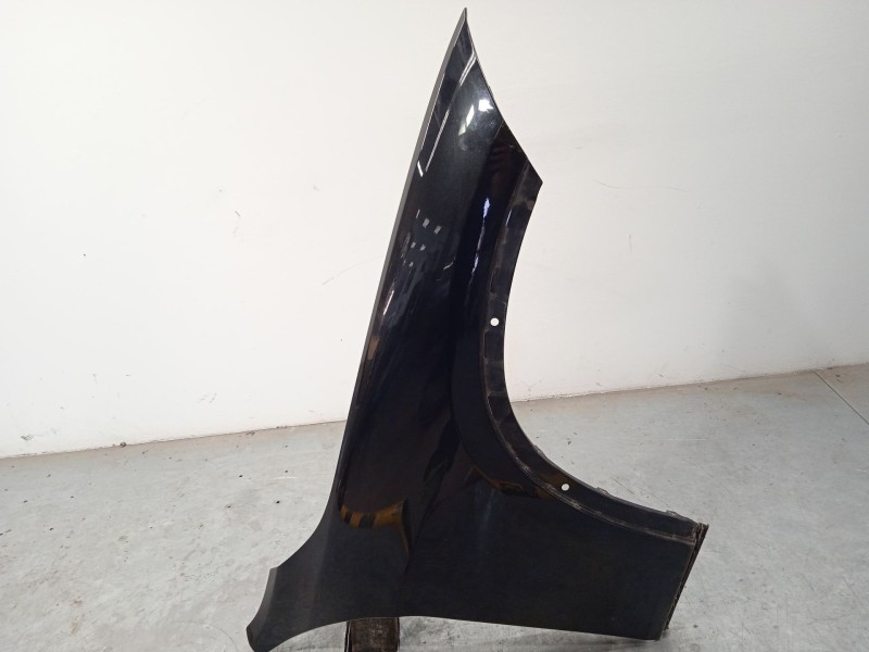 Recambio de aleta delantera derecha para bmw x1 (e84) sdrive 18 d referencia OEM IAM 41627332424  