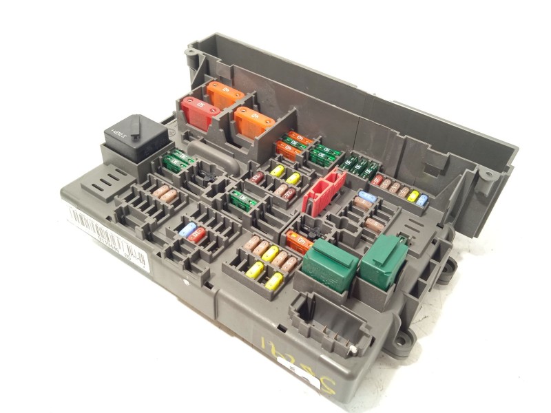 Recambio de caja reles / fusibles para bmw x1 (e84) sdrive 18 d referencia OEM IAM 9119446 61149119446 