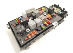 Recambio de caja reles / fusibles para opel astra j (p10) 1.7 cdti (68) referencia OEM IAM 13368641  