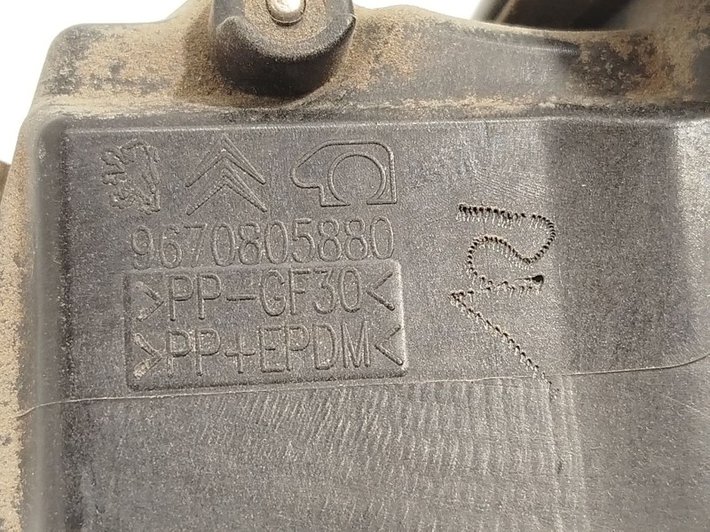 Recambio de tapa exterior combustible para peugeot 508 i (8d_) 2.2 hdi referencia OEM IAM 9670805880  