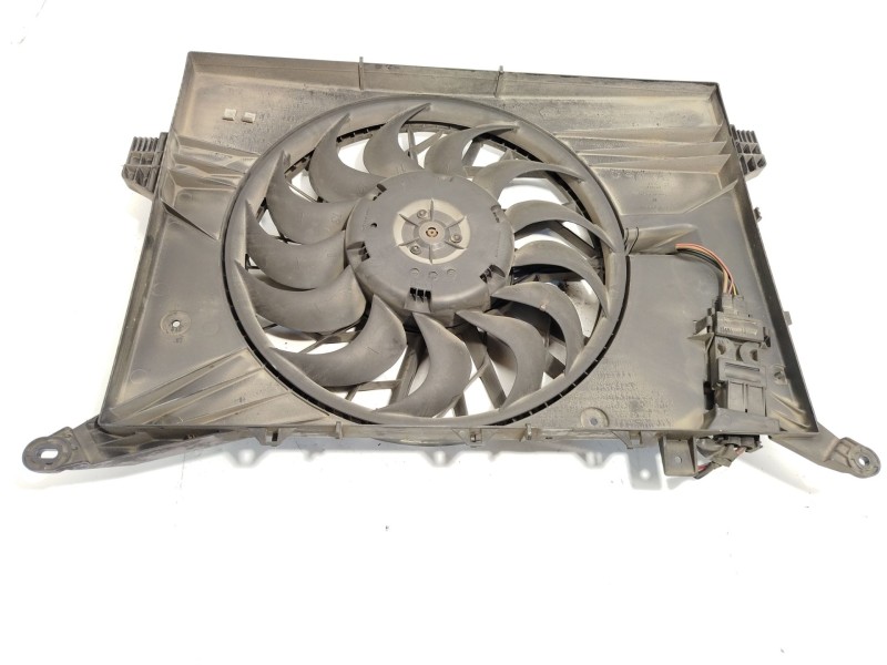 Recambio de electroventilador para volvo s80 i (184) d5 referencia OEM IAM 30723105  0130706822