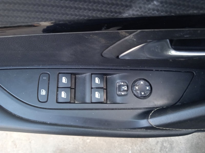 peugeot 208 ii (ub_, up_, uw_, uj_) del año 2020