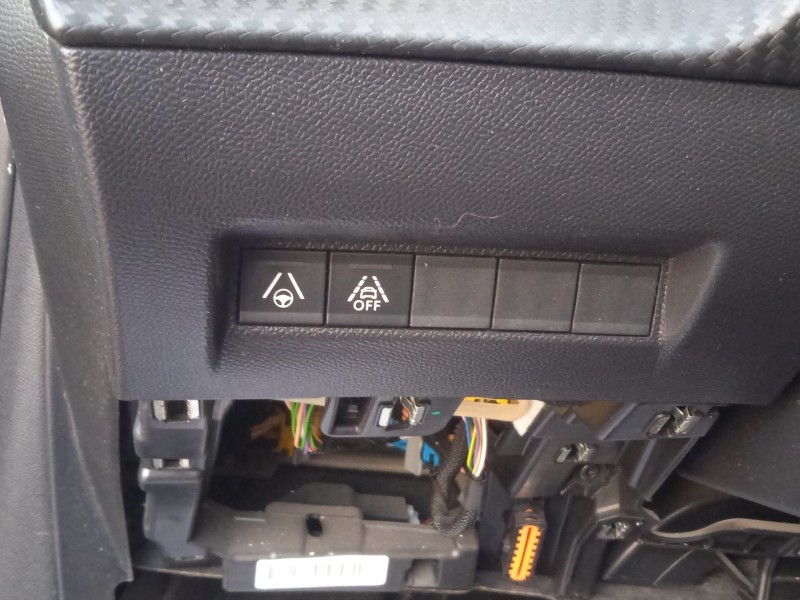 peugeot 208 ii (ub_, up_, uw_, uj_) del año 2020