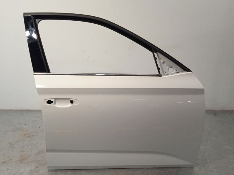 Recambio de puerta delantera derecha para skoda kamiq (nw4) 1.0 tsi referencia OEM IAM 658831052B  
