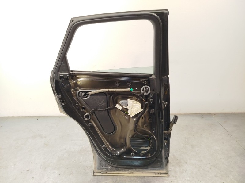 Recambio de puerta trasera izquierda para audi q3 (8ub, 8ug) 2.0 tdi referencia OEM IAM 8U0833051  
