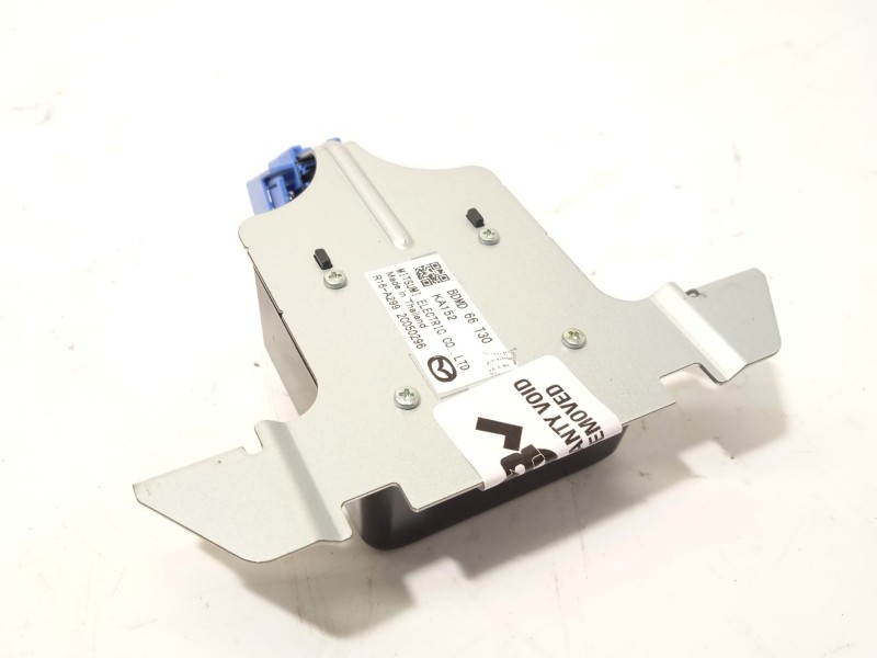 Recambio de antena para mazda 3 hatchback (bp) 2.0 skyactiv-g m hybrid referencia OEM IAM BDMD66T30  