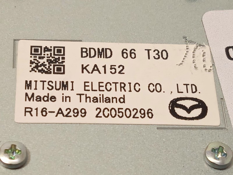 Recambio de antena para mazda 3 hatchback (bp) 2.0 skyactiv-g m hybrid referencia OEM IAM BDMD66T30  