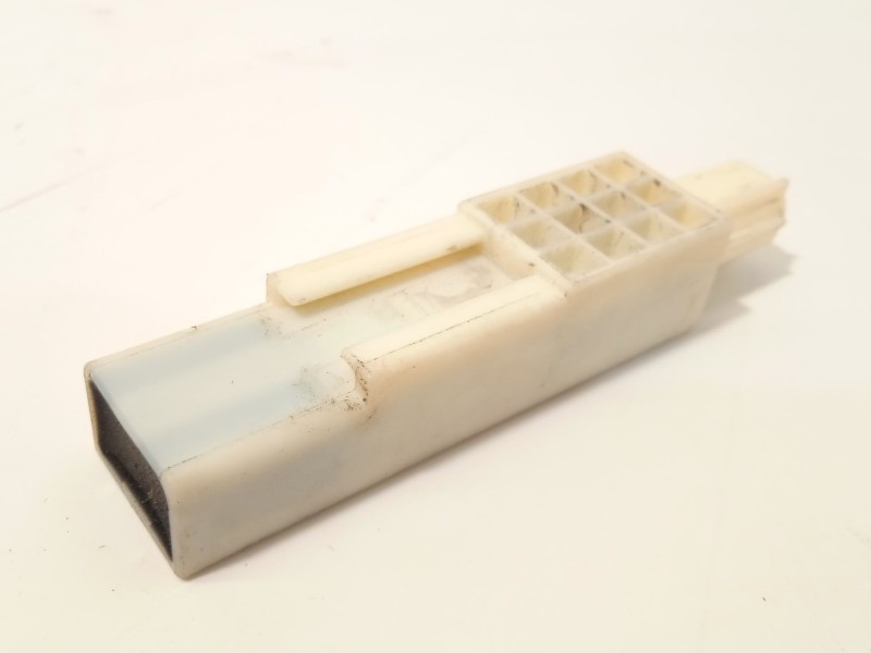 Recambio de antena para mazda 3 hatchback (bp) 2.0 skyactiv-g m hybrid referencia OEM IAM KD47676NXA  