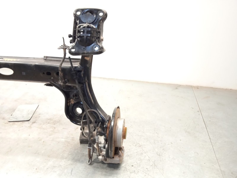 Recambio de puente trasero para skoda kamiq (nw4) 1.0 tsi referencia OEM IAM 2Q0501053CM  