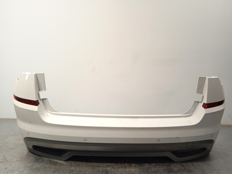 Recambio de paragolpes trasero para skoda kamiq (nw4) 1.0 tsi referencia OEM IAM 658807421A  