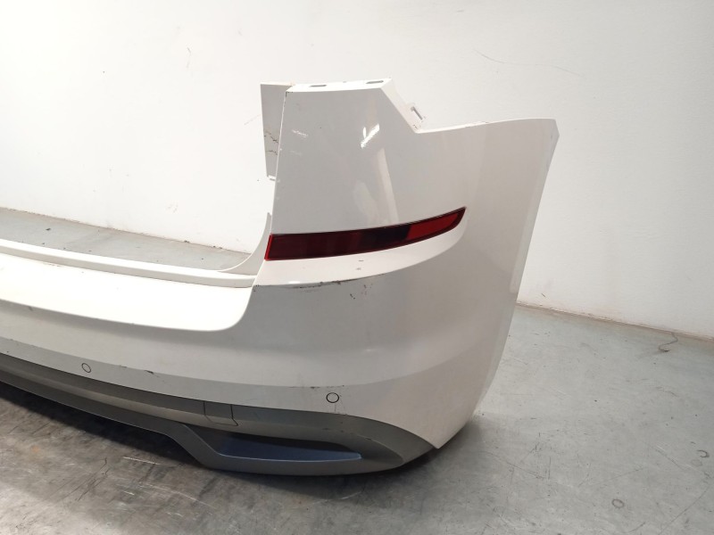 Recambio de paragolpes trasero para skoda kamiq (nw4) 1.0 tsi referencia OEM IAM 658807421A  