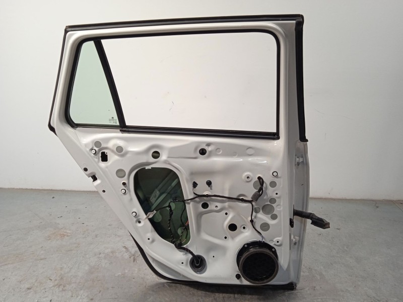 Recambio de puerta trasera izquierda para skoda kamiq (nw4) 1.0 tsi referencia OEM IAM 658833051B  