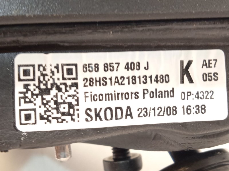 Recambio de retrovisor derecho para skoda kamiq (nw4) 1.0 tsi referencia OEM IAM 658857408J 658857508J 657857522