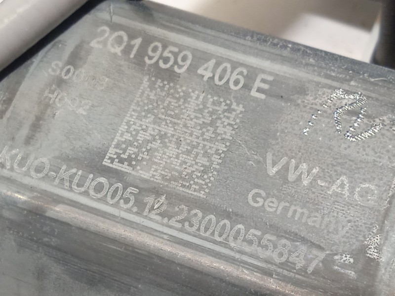 Recambio de elevalunas delantero derecho para skoda kamiq (nw4) 1.0 tsi referencia OEM IAM 654837462A 2Q1959406E 