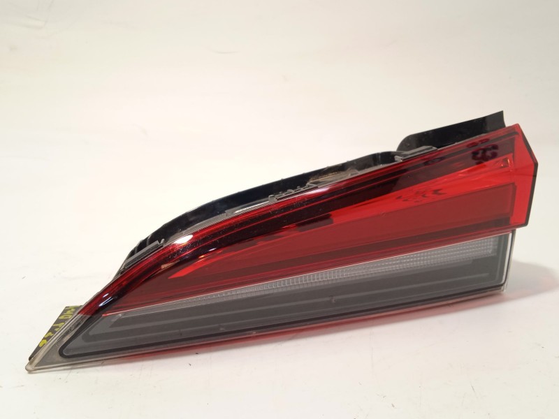 Recambio de piloto trasero derecho interior para skoda kamiq (nw4) 1.0 tsi referencia OEM IAM 658945308  