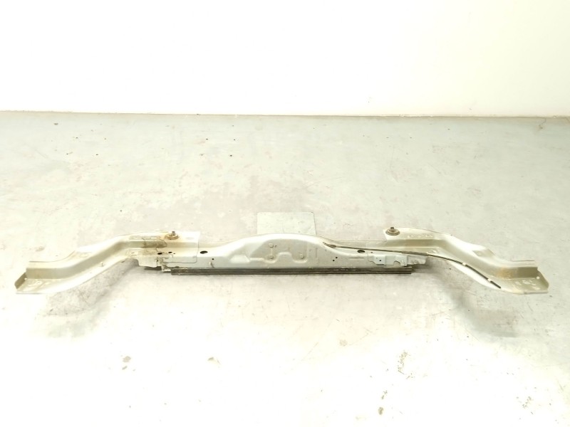 Recambio de travesaño superior para citroën nemo monospace 1.3 hdi 75 referencia OEM IAM  7106F6 