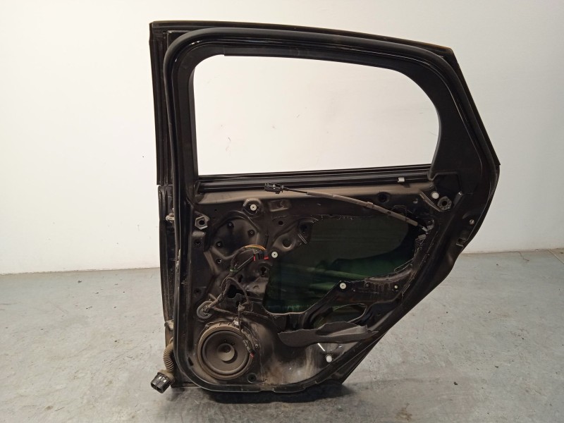 Recambio de puerta trasera derecha para ford focus iii 1.6 tdci referencia OEM IAM 2172759 PBM51A24630BF 