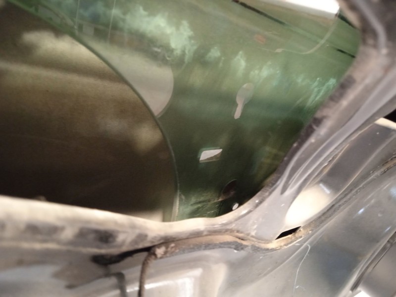 Recambio de puerta trasera izquierda para ford focus iii 1.6 tdci referencia OEM IAM 2172760 PBM51A24631BF 