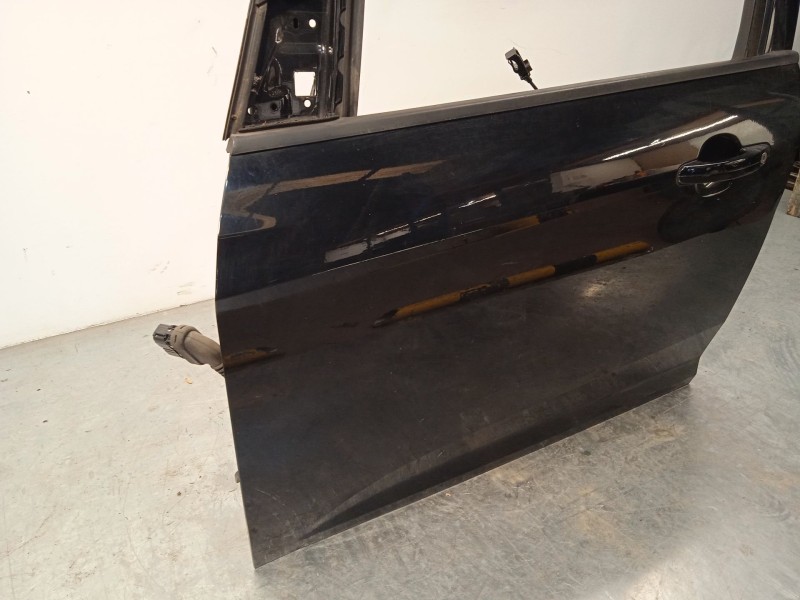 Recambio de puerta delantera izquierda para ford focus iii 1.6 tdci referencia OEM IAM 2147846 PBM51A20125BF 